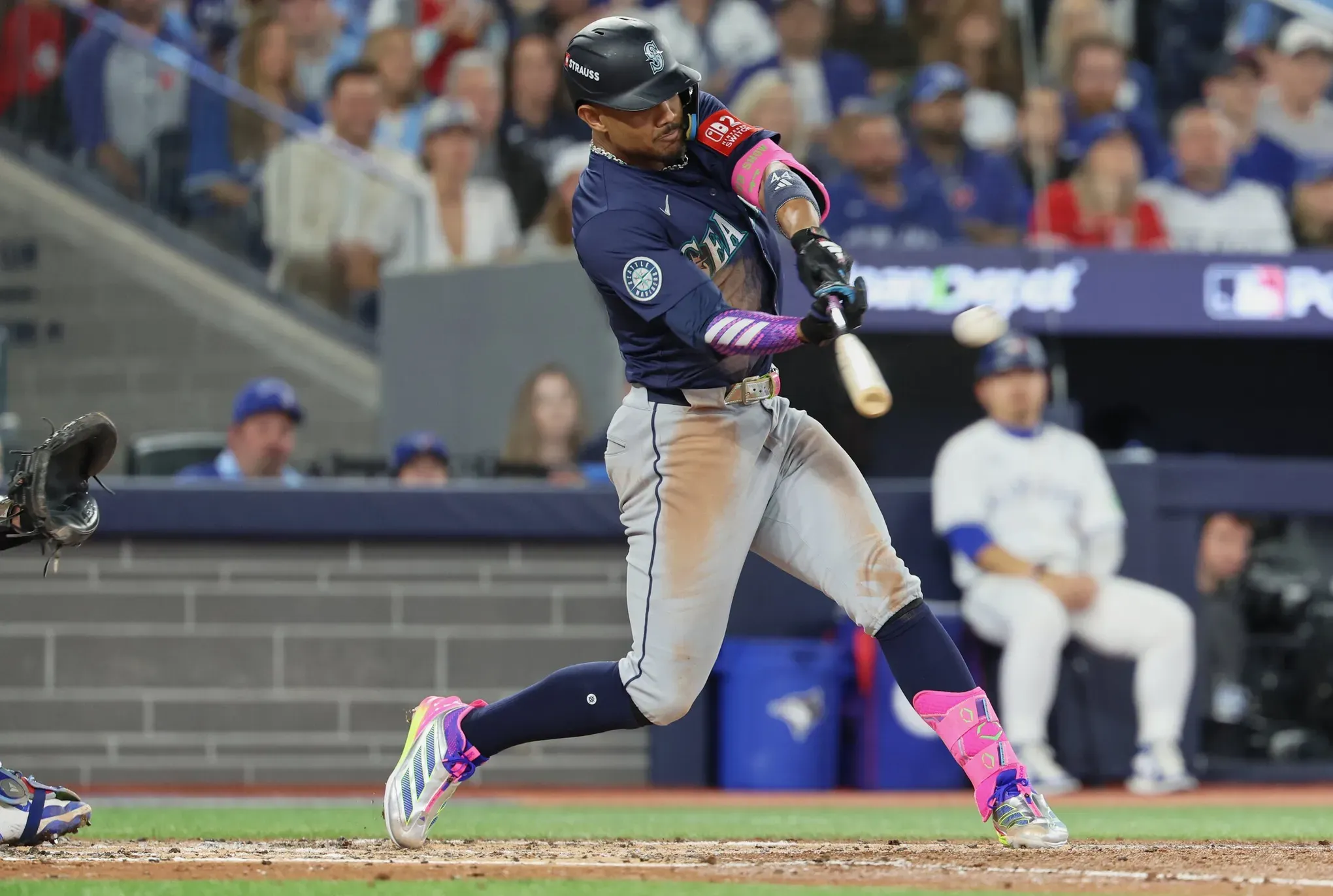 Photo of Julio Rodriguez Hitting a baseball